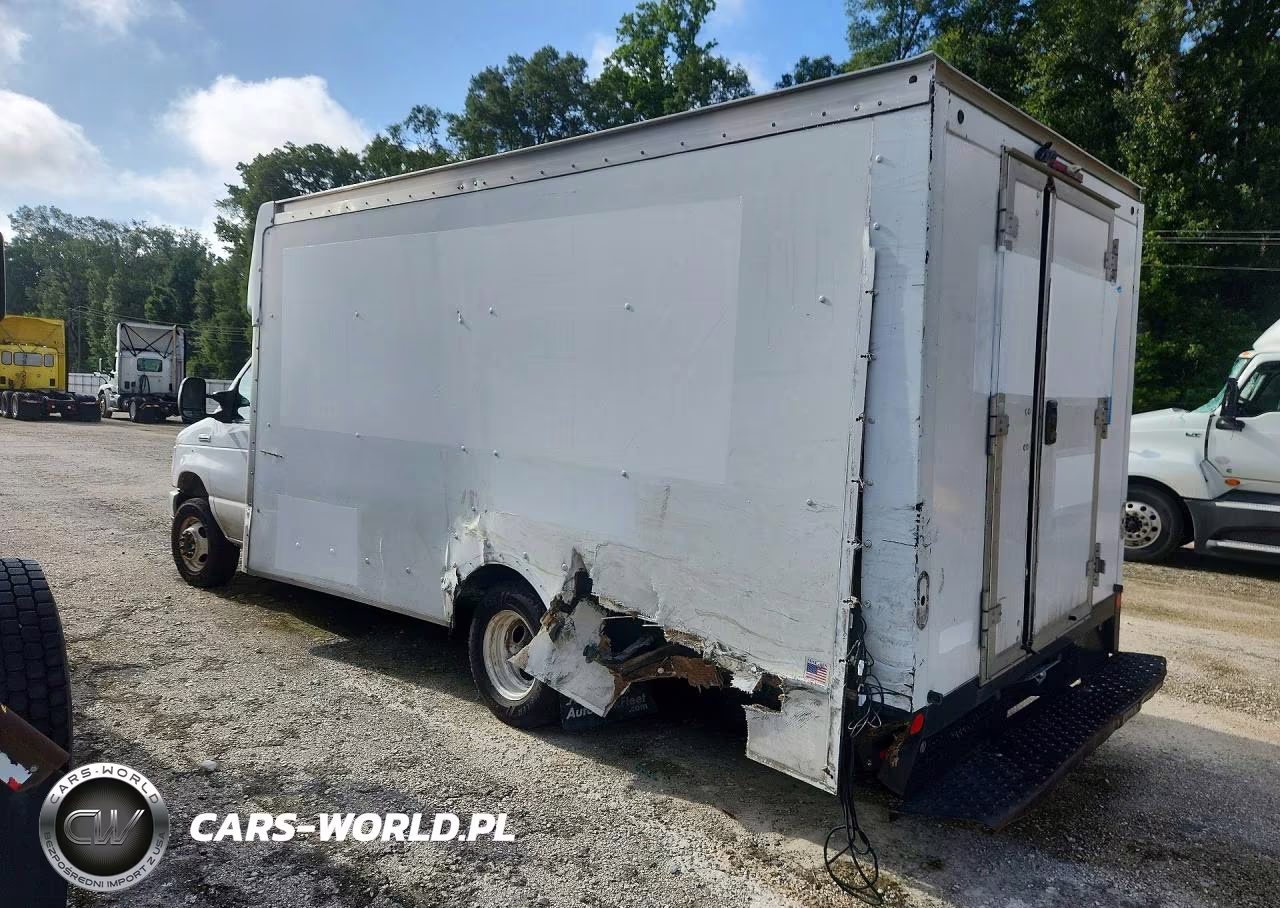 2022 Ford E350 Delivery Truck VIN:1FDWE3FK0NDC06744 - 2