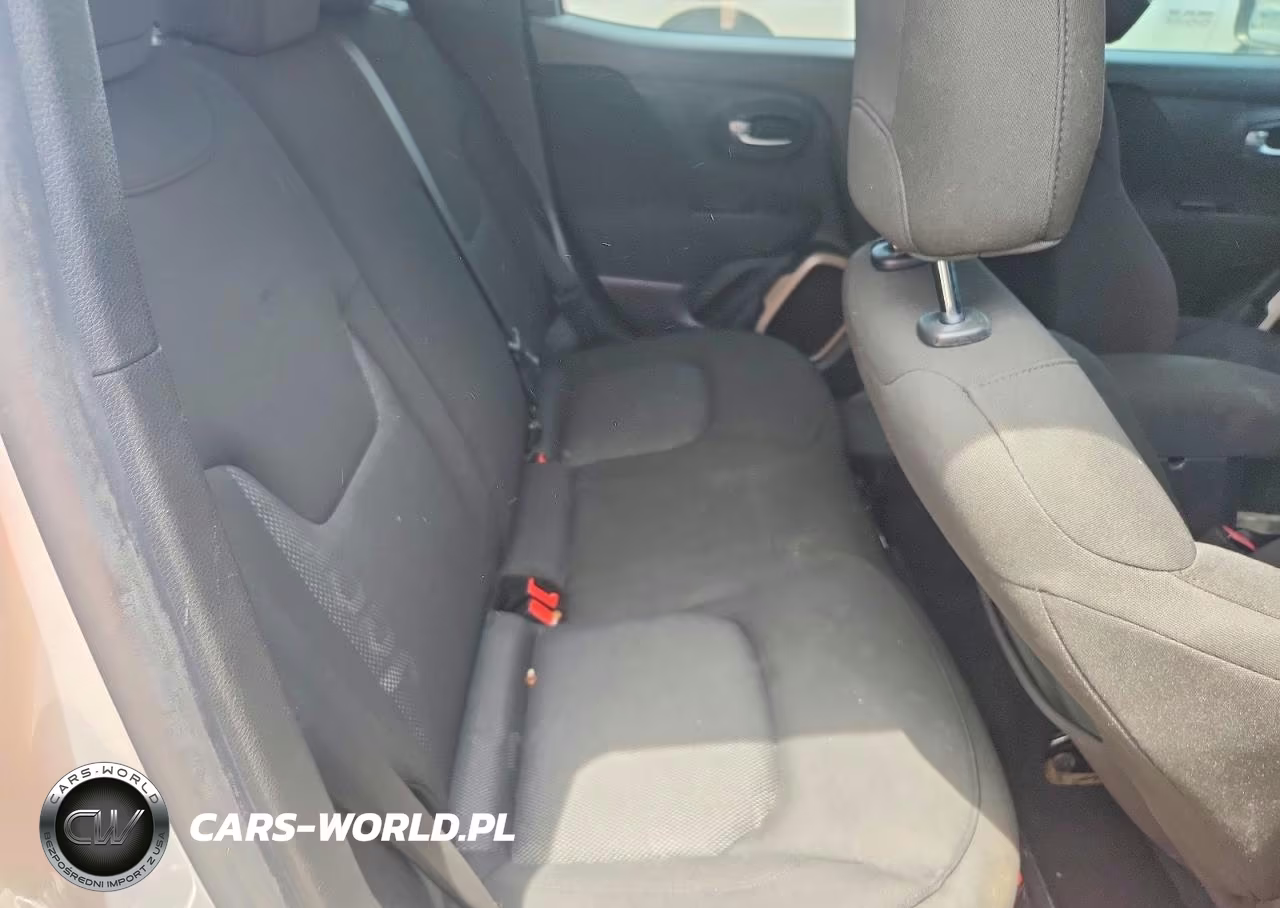 2016 Jeep Renegade Latitude VIN:ZACCJBBT4GPE33712 - 11