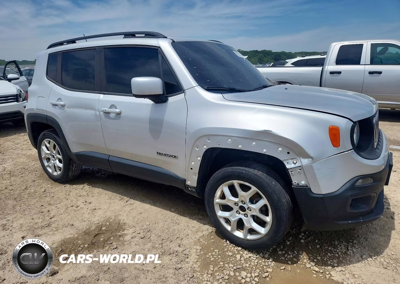 2016 Jeep Renegade Latitude VIN:ZACCJBBT4GPE33712 - 4