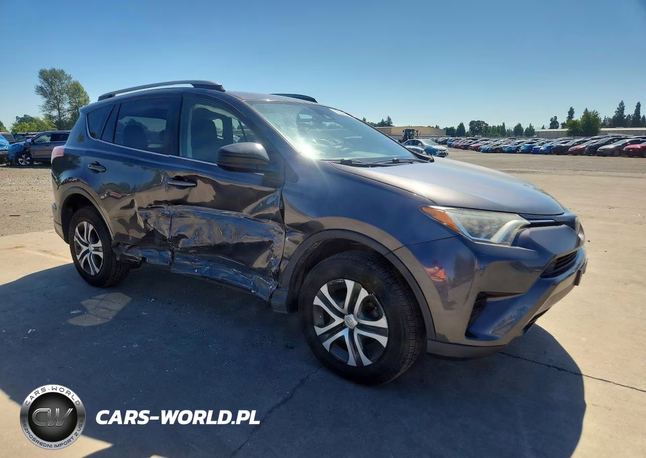 2017 Toyota Rav4 Le VIN:JTMZFREVXHJ710060 - 4