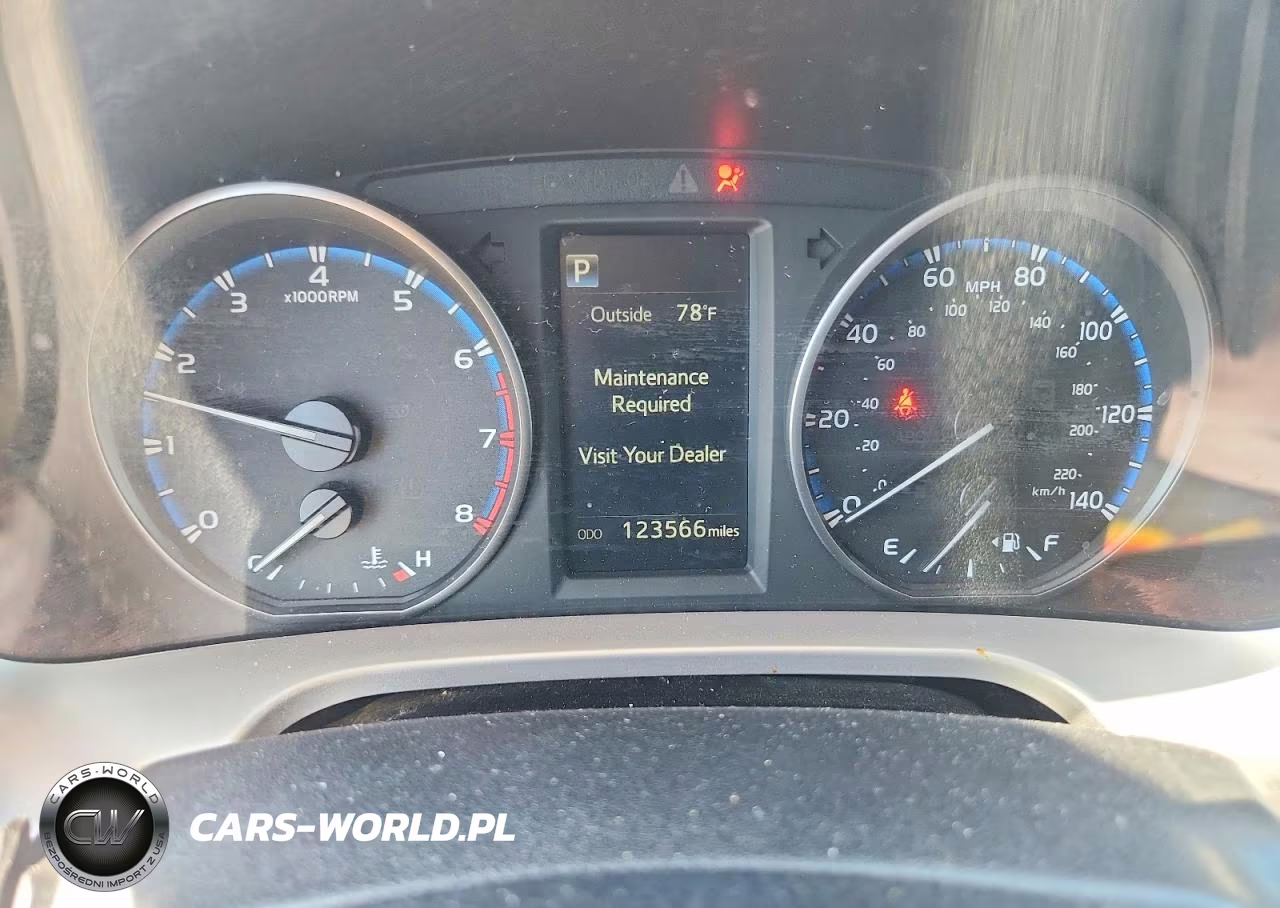 2017 Toyota Rav4 Le VIN:JTMZFREVXHJ710060 - 9