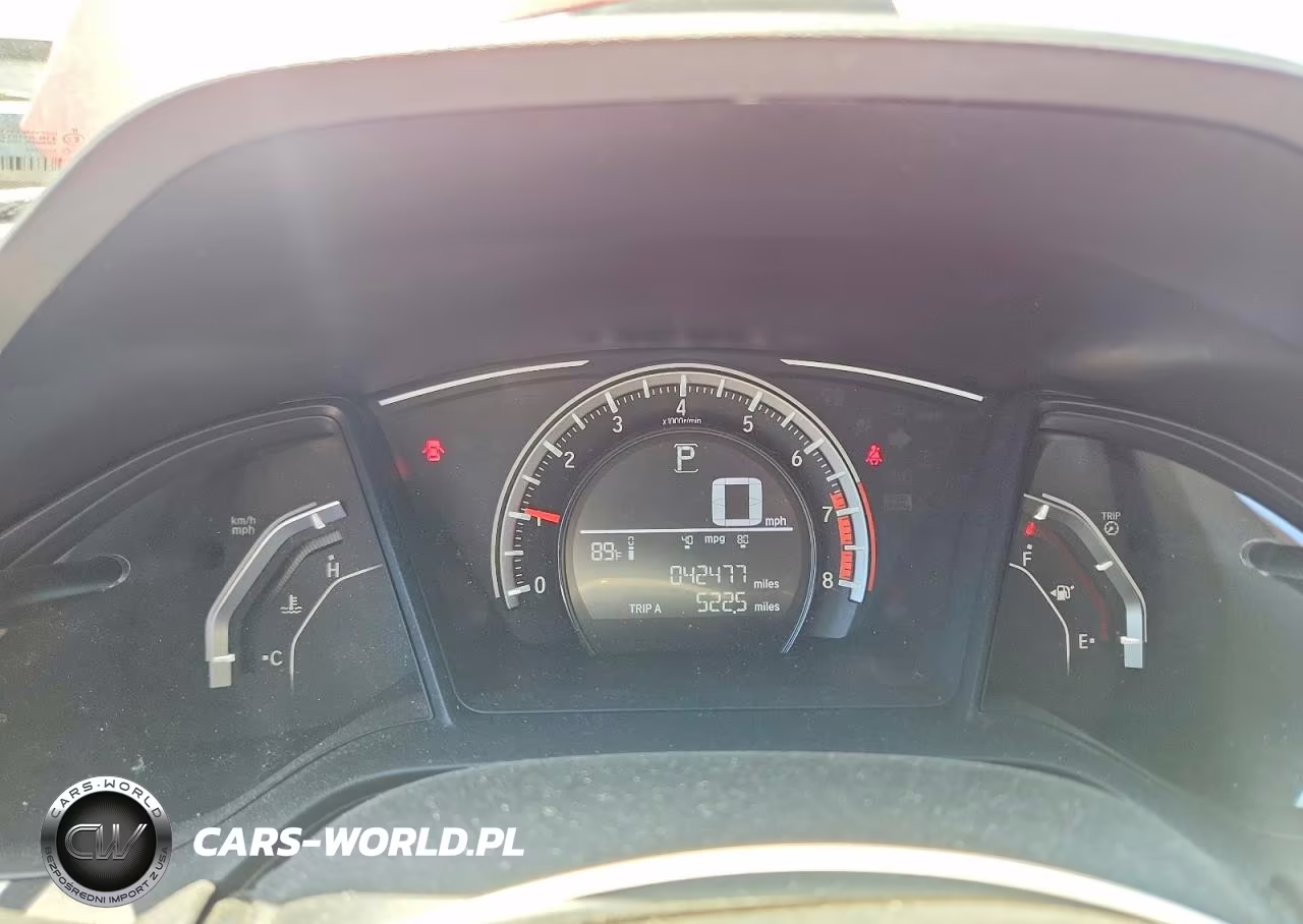 2018 Honda Civic Lx VIN:2HGFC2F5XJH503596 - 9