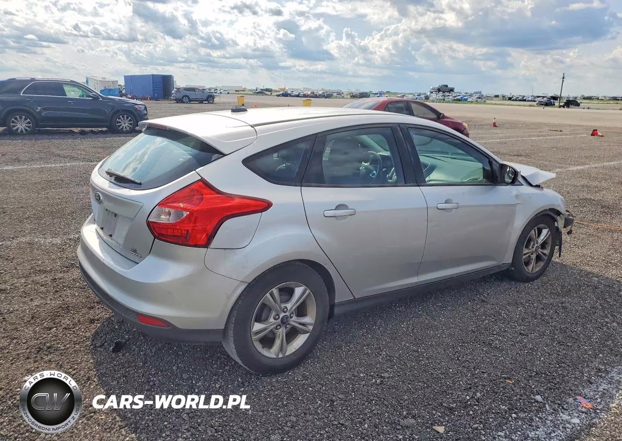 2013 Ford Focus Se VIN:1FADP3K20DL247963 - 3