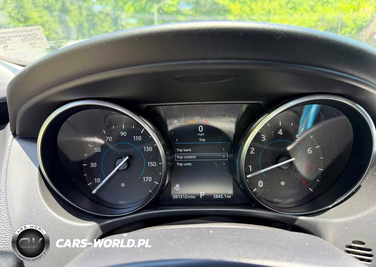 2018 Jaguar Xe Premium VIN:SAJAJ4FX4JCP25812 - 8