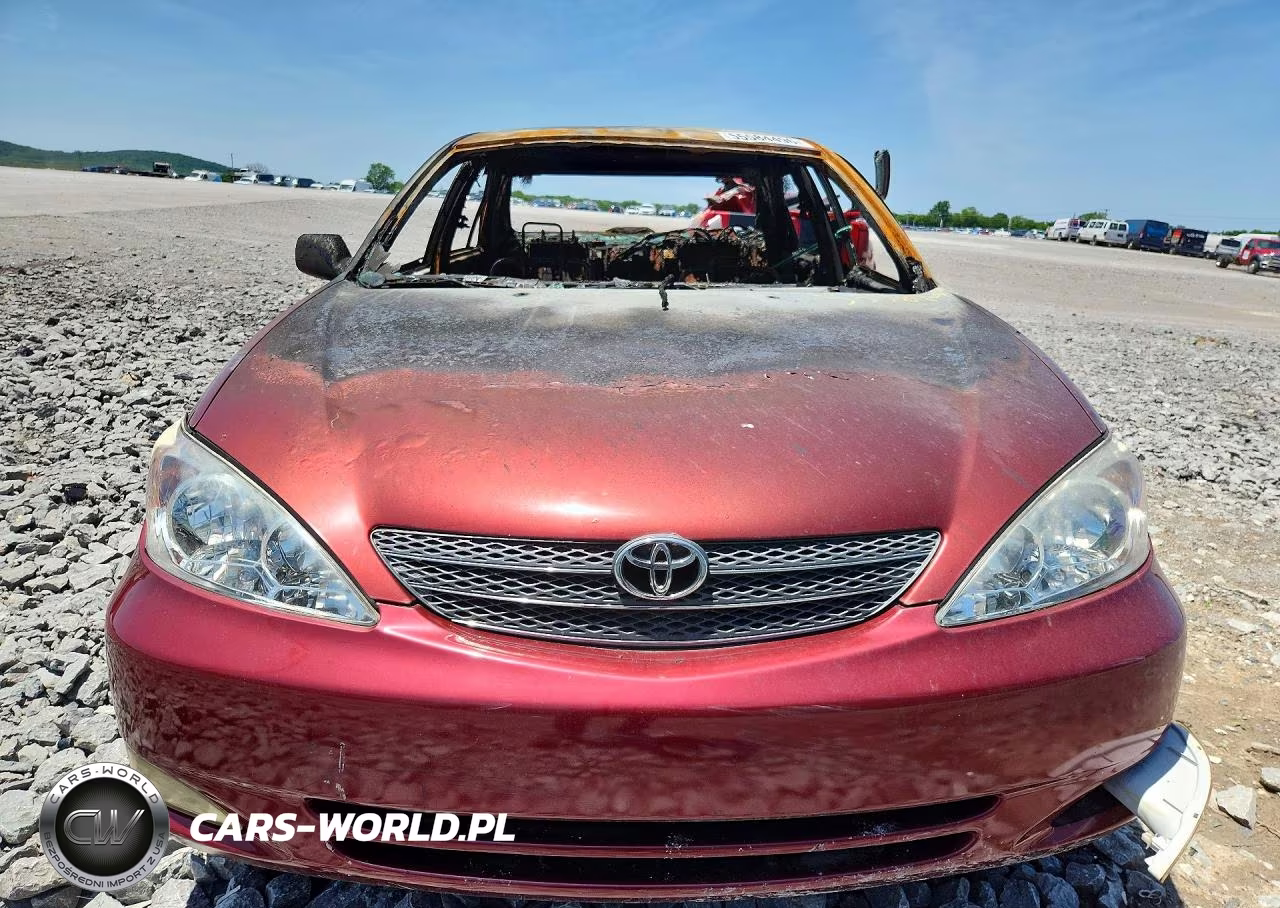 2004 Toyota Camry Le VIN:4T1BE32K94U274558 - 5