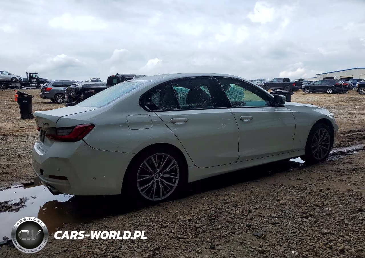 2023 BMW 330Xi VIN:3MW89FF05P8D35027 - 3