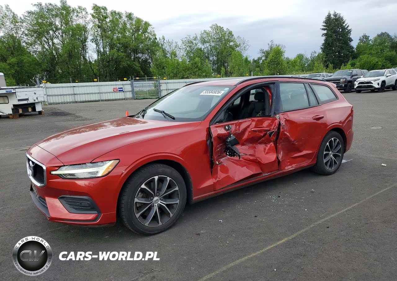2019 Volvo V60 T5 Momentum