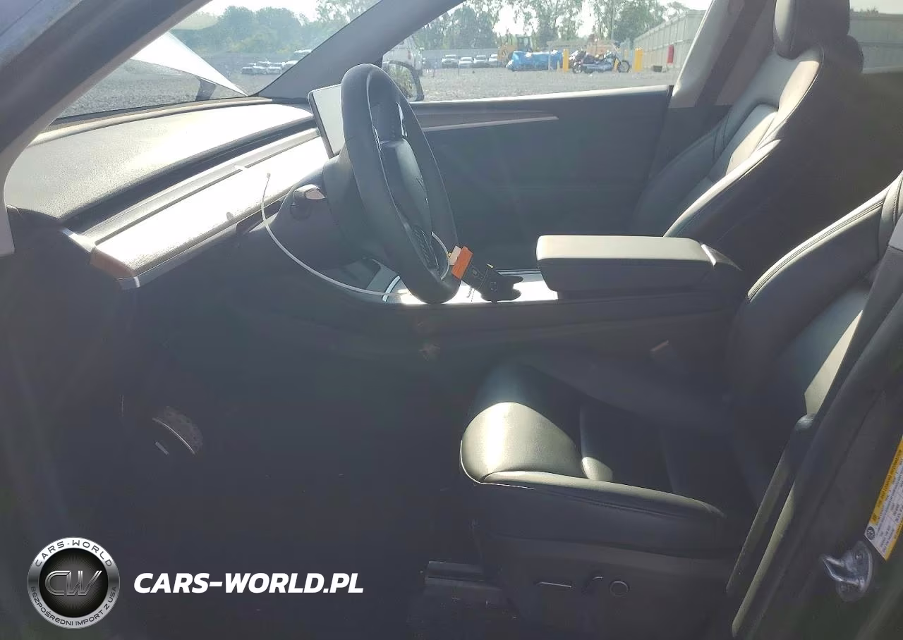 2023 Tesla Model Y VIN:7SAYGDEE2PA192091 - 7