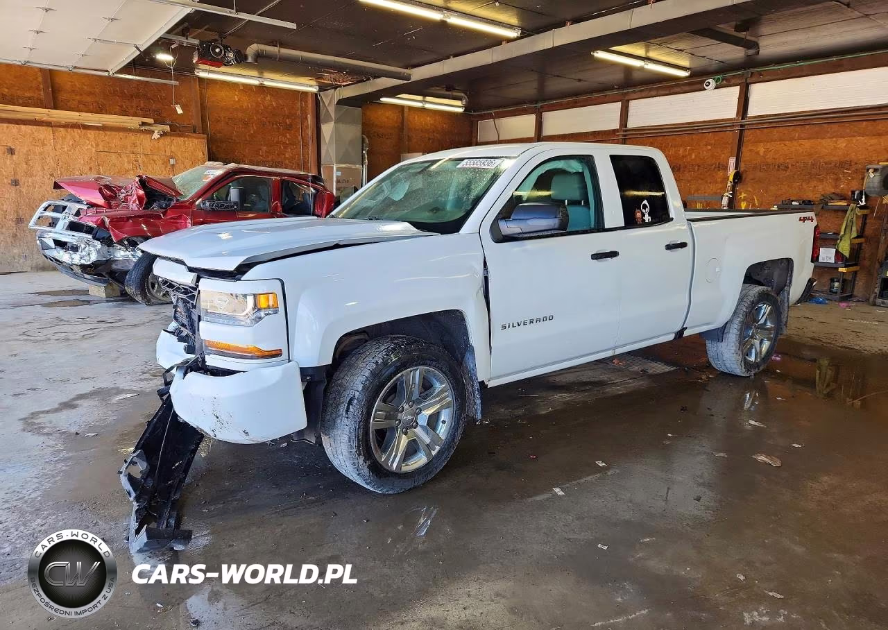 2018 Chevrolet Silverado K1500 Custom – zdjęcie 1 z 12