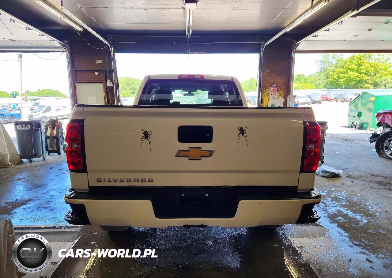 2018 Chevrolet Silverado K1500 Custom VIN:1GCVKPEC2JZ355759 - 6