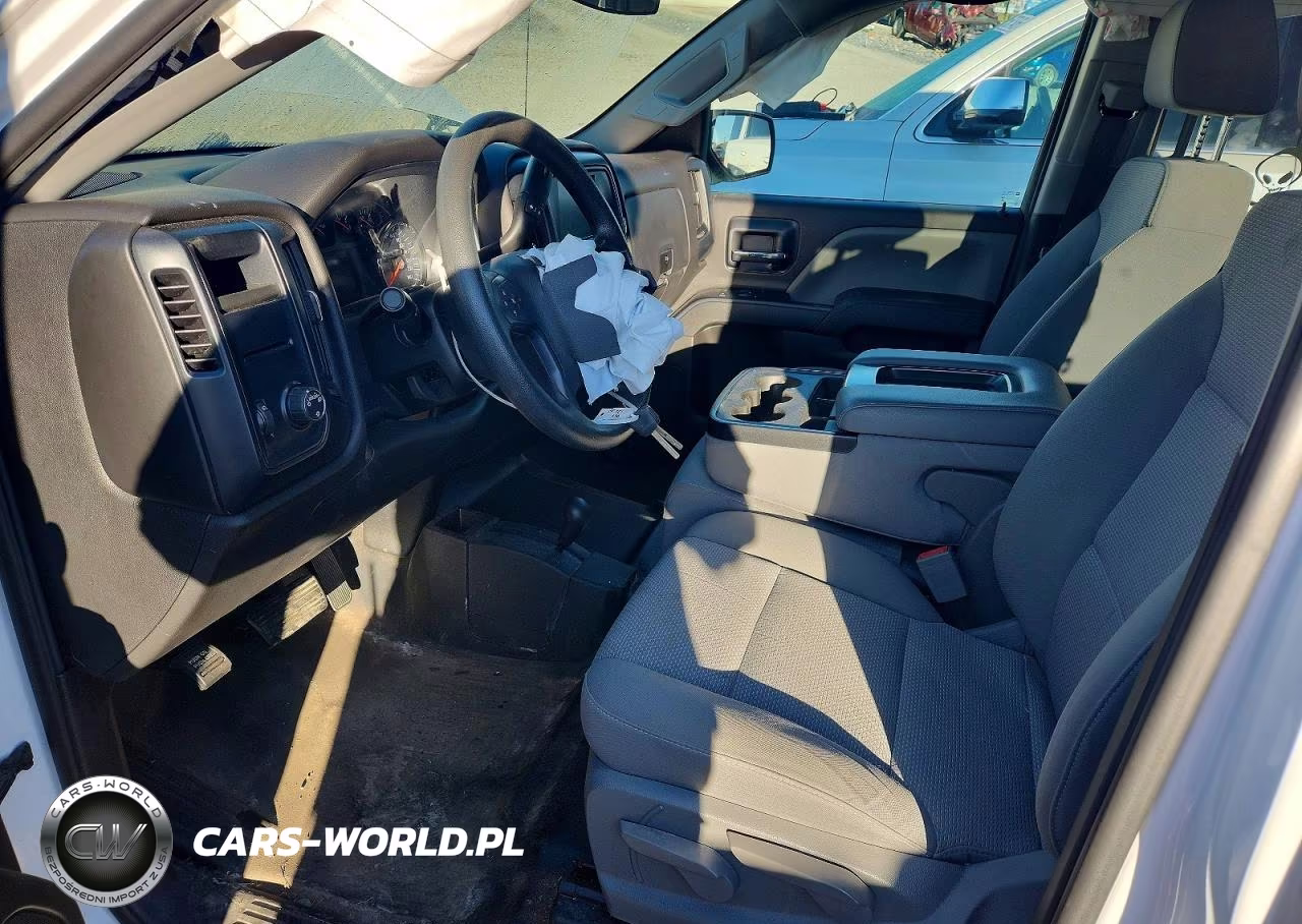 2018 Chevrolet Silverado K1500 Custom VIN:1GCVKPEC2JZ355759 - 7