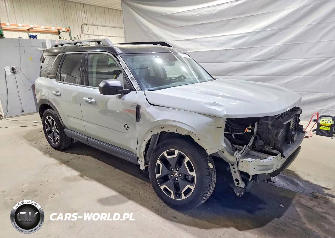 2022 Ford Bronco Sport Outer Banks VIN:3FMCR9C6XNRD29542 - 4
