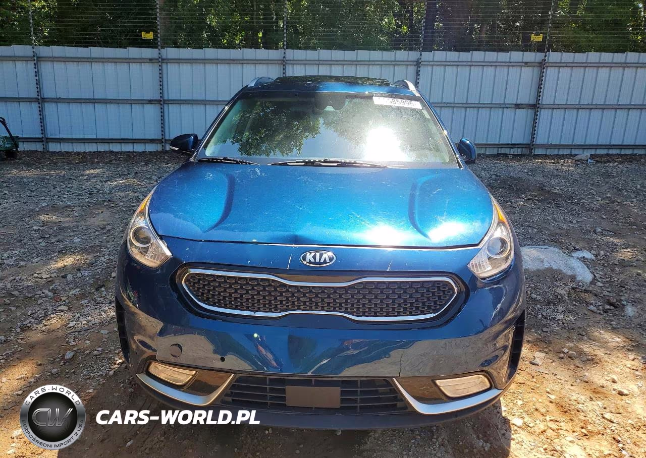 2018 Kia Niro Touring VIN:KNDCE3LC6J5184225 - 5