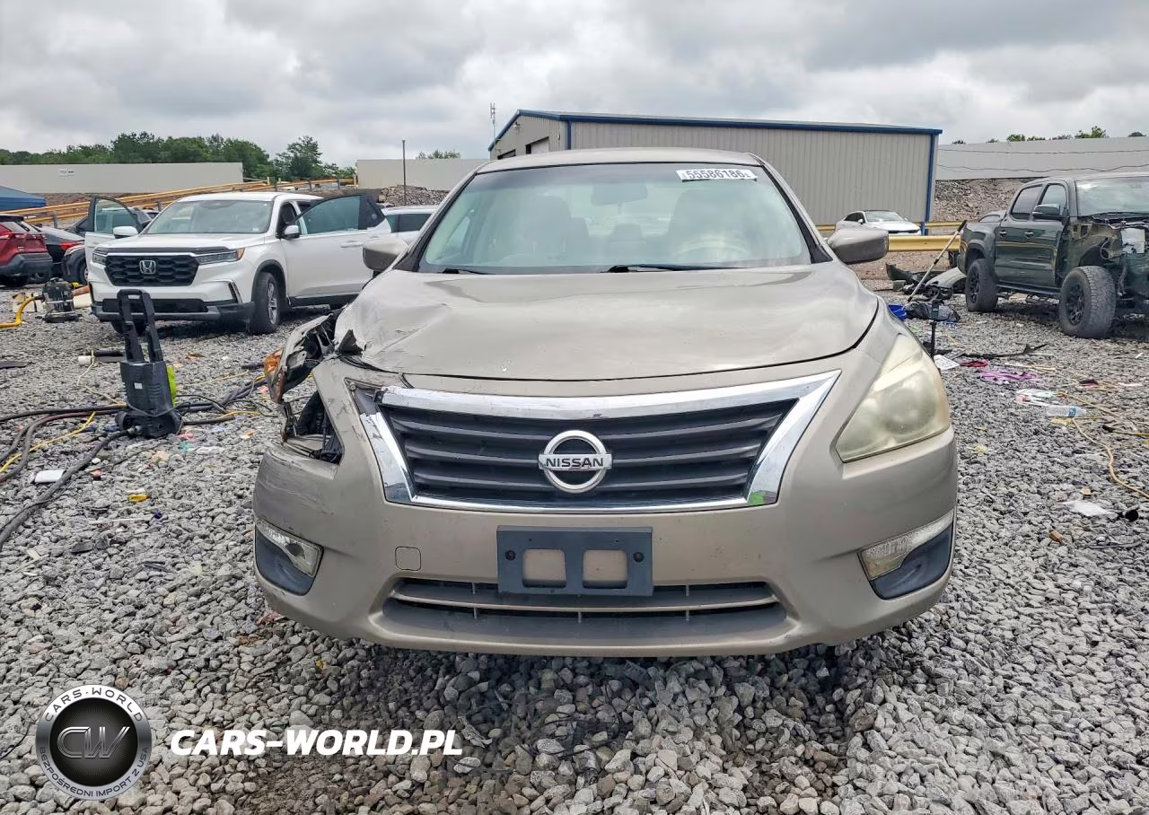 2014 Nissan Altima 2.5 VIN:1N4AL3AP0EC411838 - 5