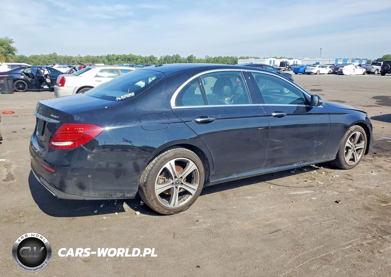 2018 Mercedes-Benz E 300 4Matic VIN:WDDZF4KB6JA480171 - 3