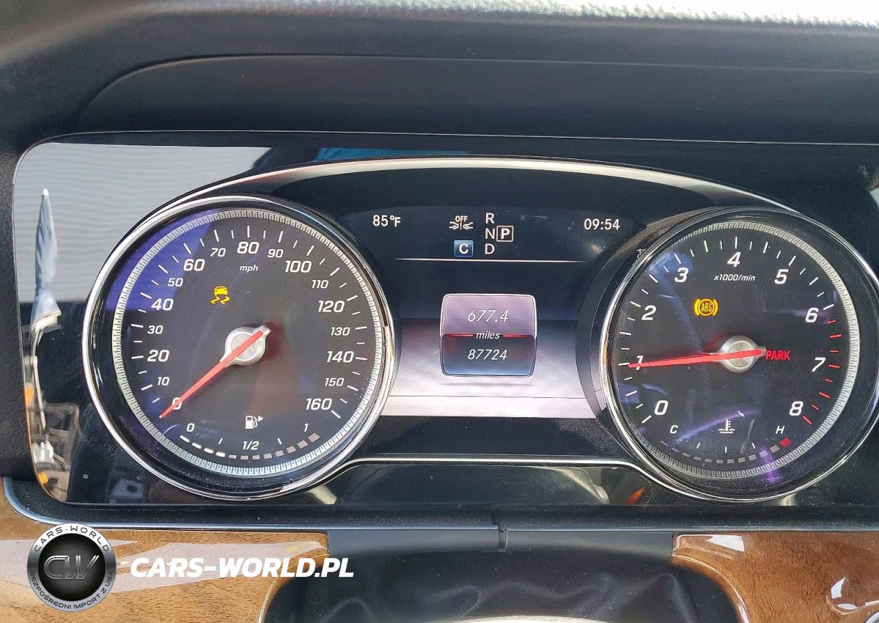 2018 Mercedes-Benz E 300 4Matic VIN:WDDZF4KB6JA480171 - 9