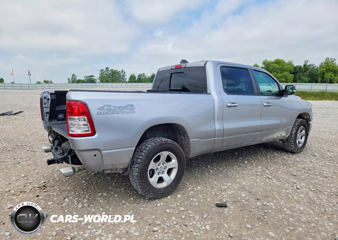 2020 Ram 1500 Big Horn VIN:1C6SRFMT9LN125504 - 3