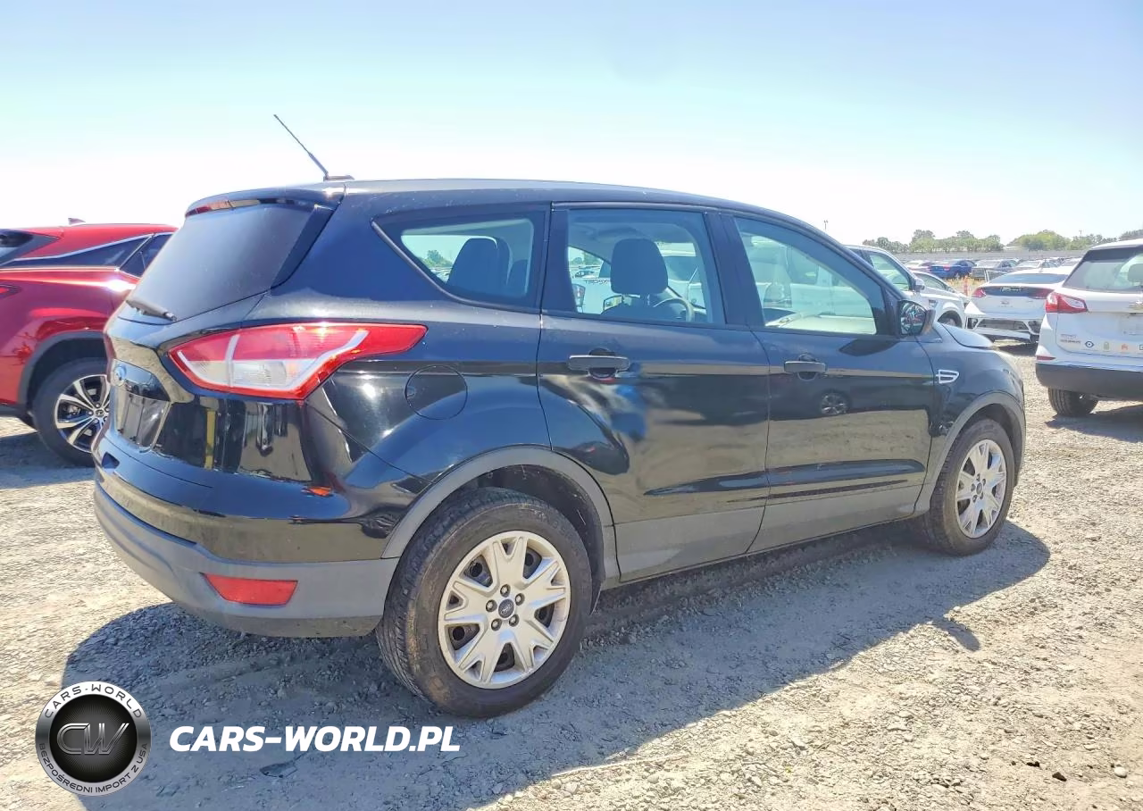 2013 Ford Escape S VIN:1FMCU0F79DUA39931 - 3