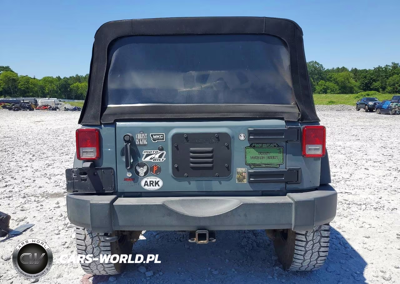 2014 Jeep Wrangler Unlimited Rubicon VIN:1C4HJWFG2EL120962 - 6