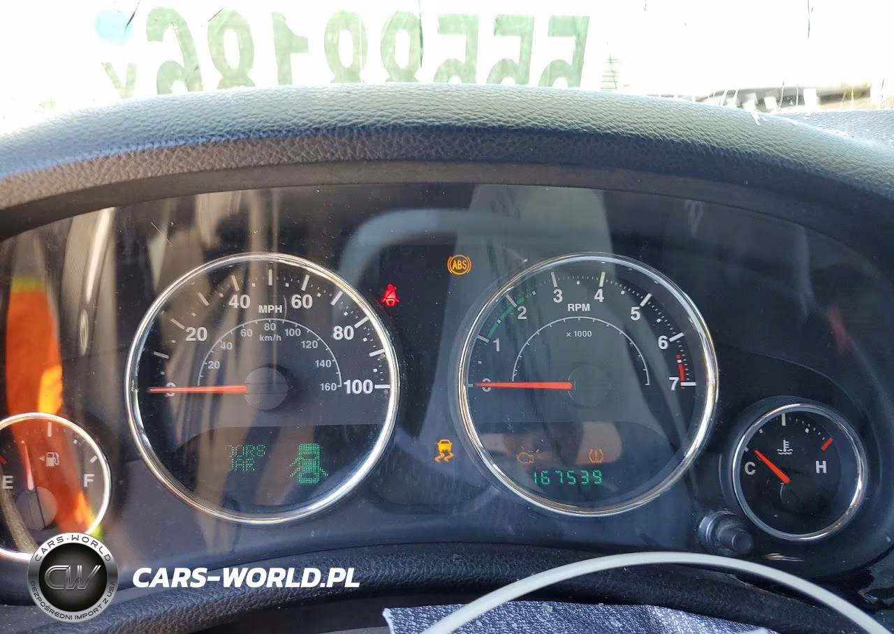 2014 Jeep Wrangler Unlimited Rubicon VIN:1C4HJWFG2EL120962 - 9