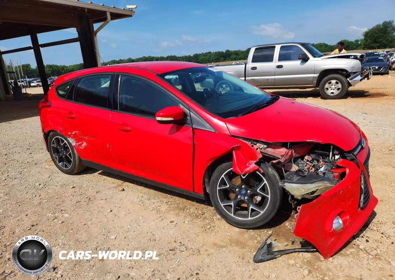 2014 Ford Focus Se VIN:1FADP3K29EL203249 - 4