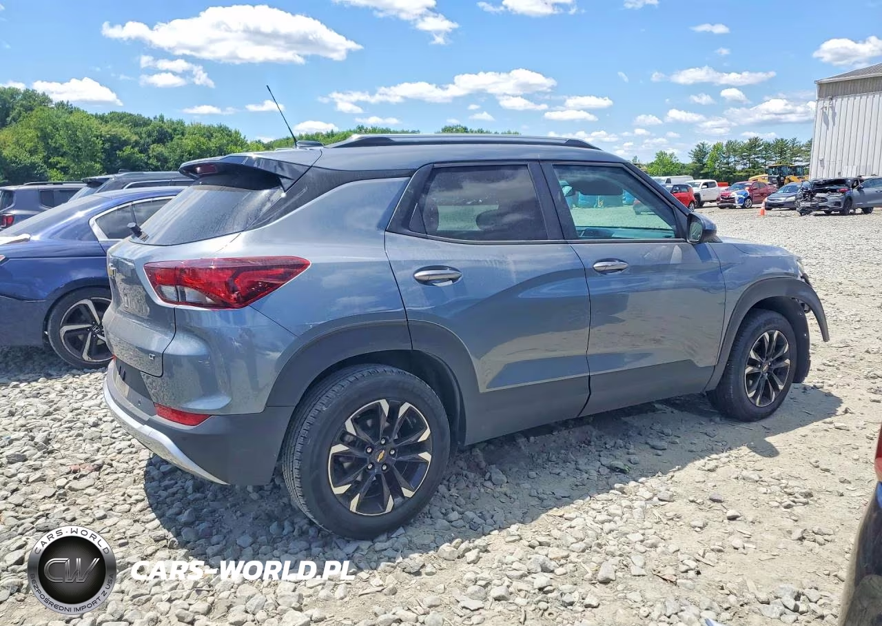 2021 Chevrolet Trailblazer Lt VIN:KL79MPSL8MB043892 - 3