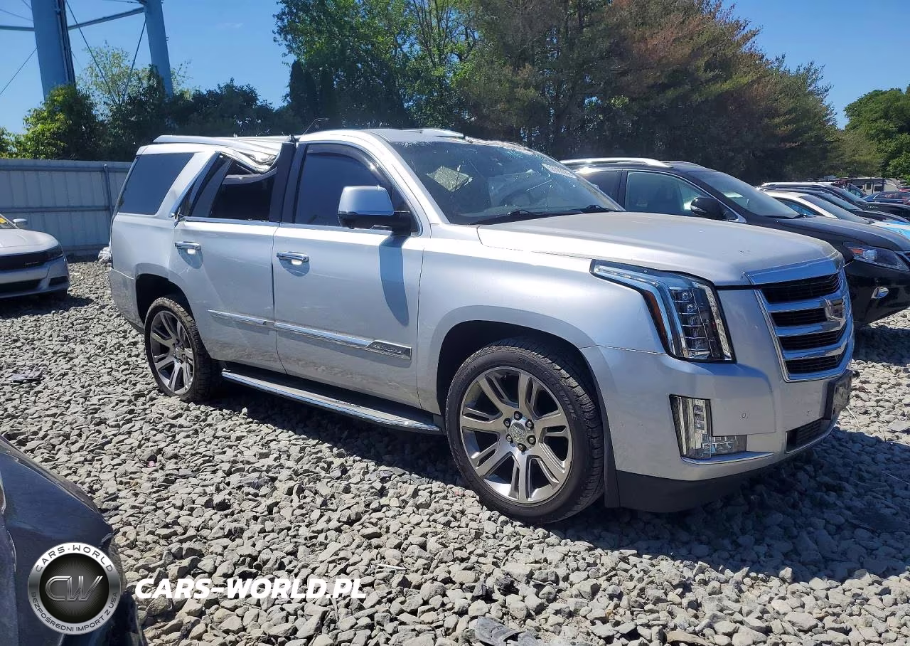 2015 Cadillac Escalade Premium VIN:1GYS4NKJXFR580467 - 4