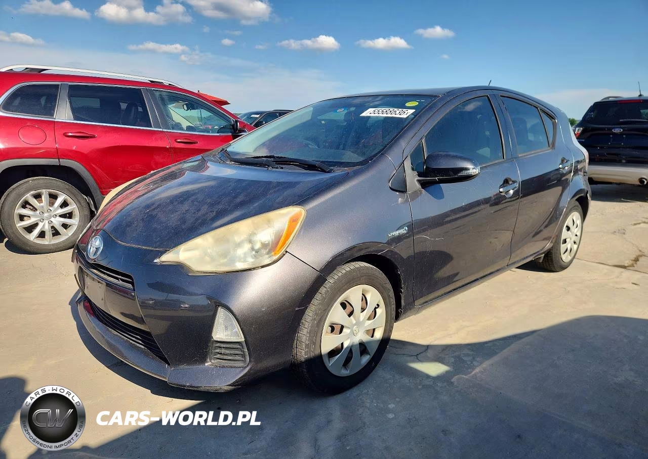 2013 Toyota Prius C One