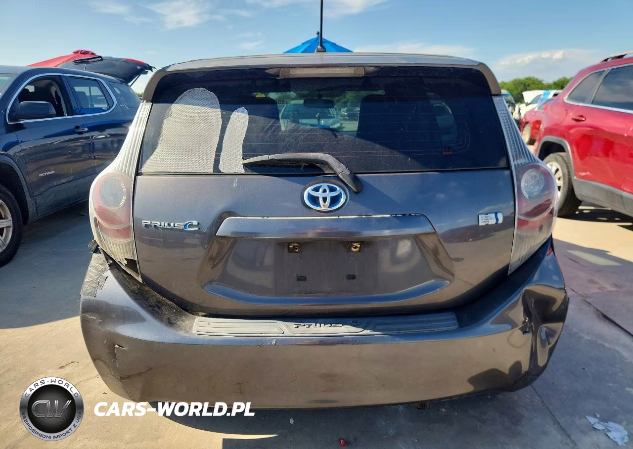 2013 Toyota Prius C One VIN:JTDKDTB33D1533336 - 6