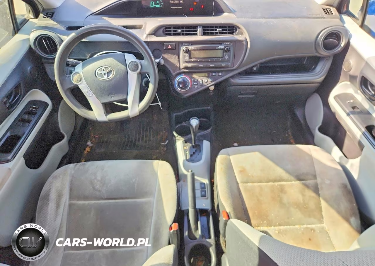 2013 Toyota Prius C One VIN:JTDKDTB33D1533336 - 8