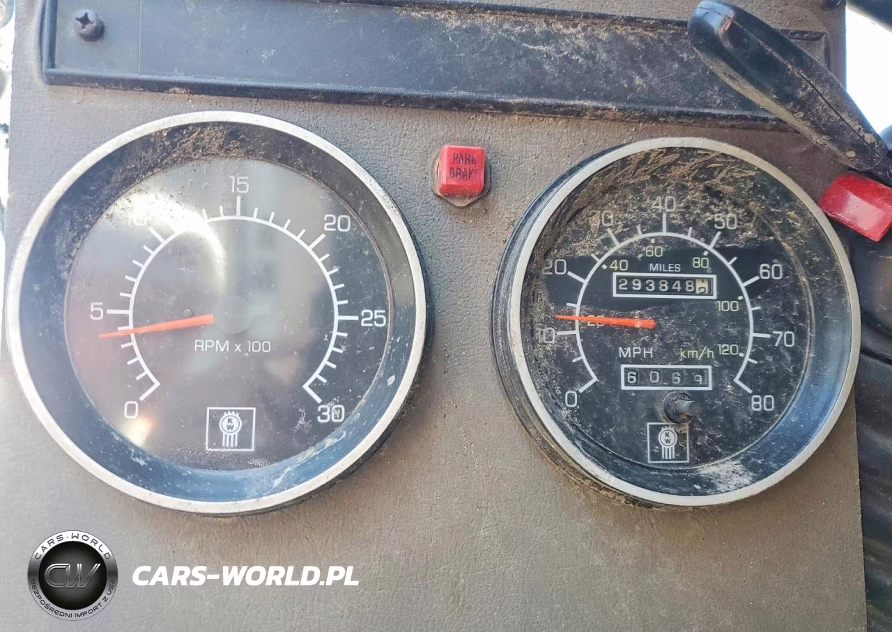 2005 Kenworth Construction T300 VIN:2NKMLZ9X35M080027 - 8