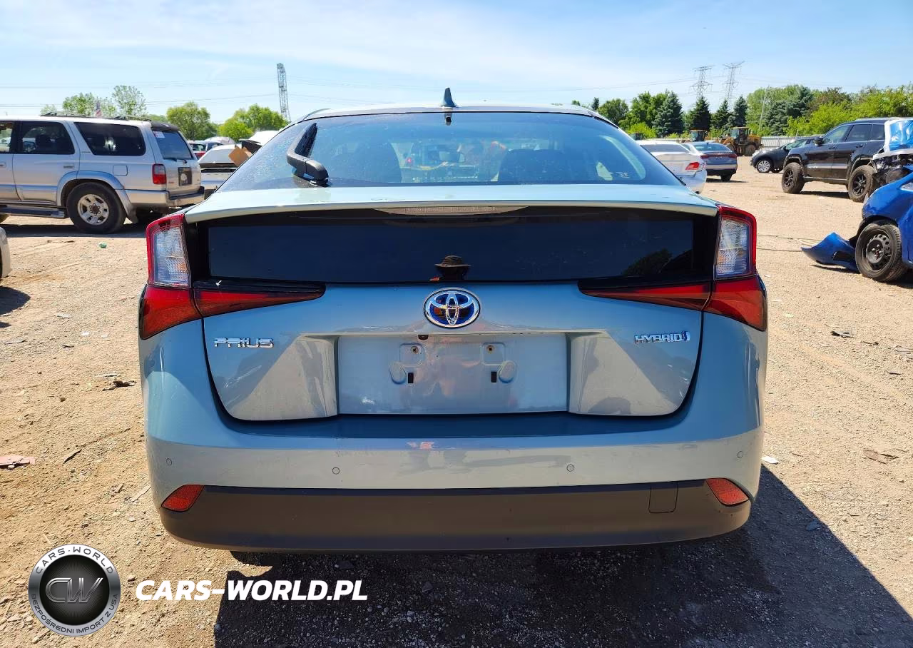 2021 Toyota Prius Le VIN:JTDKAMFU4M3143612 - 6