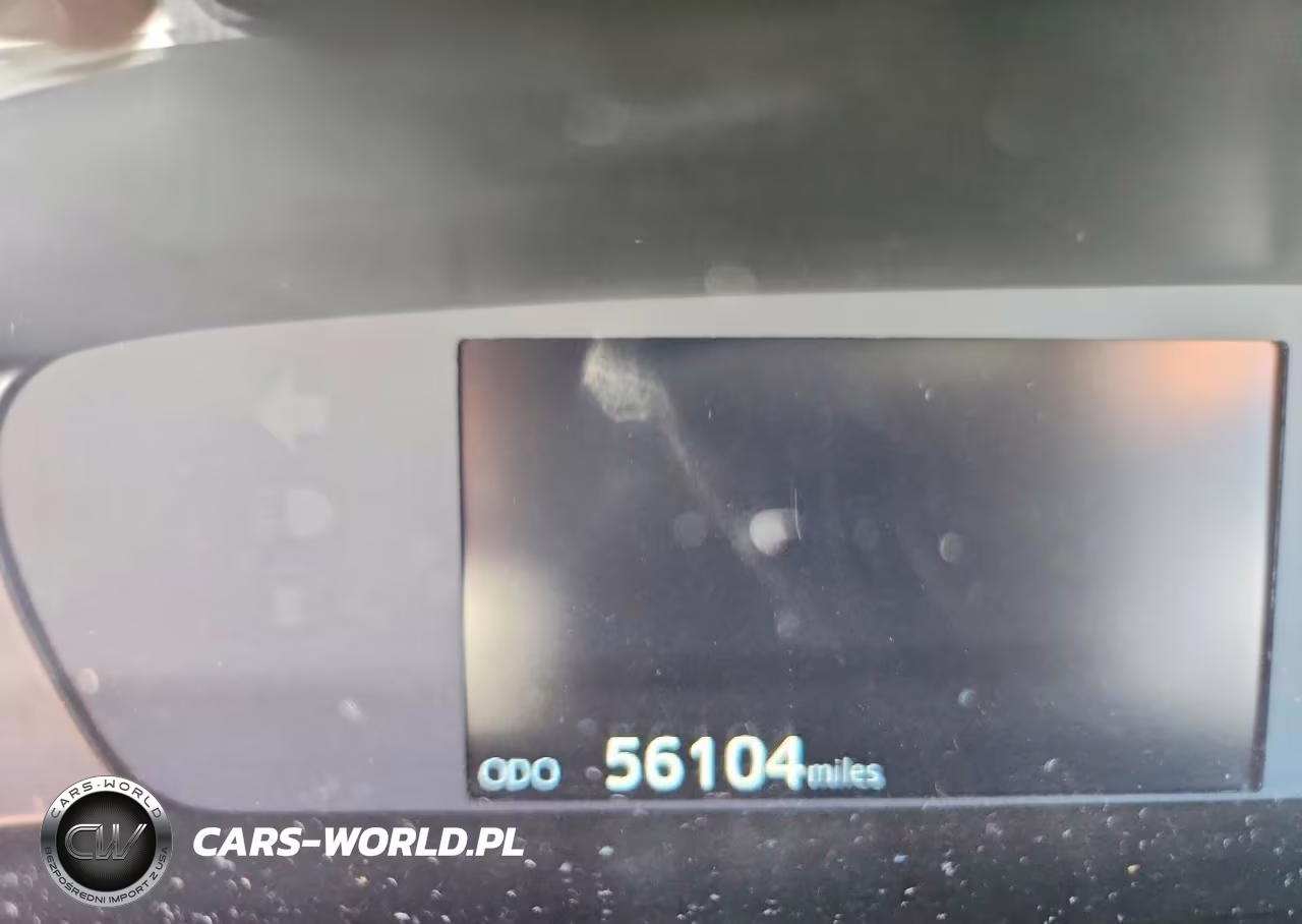 2021 Toyota Prius Le VIN:JTDKAMFU4M3143612 - 9