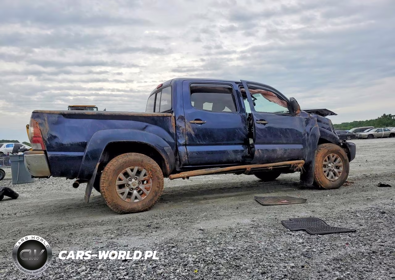2013 Toyota Tacoma Double Cab VIN:5TFLU4ENXDX059356 - 3