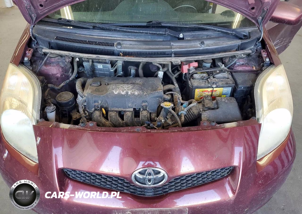 2009 Toyota Yaris Base VIN:JTDJT903295240905 - 11