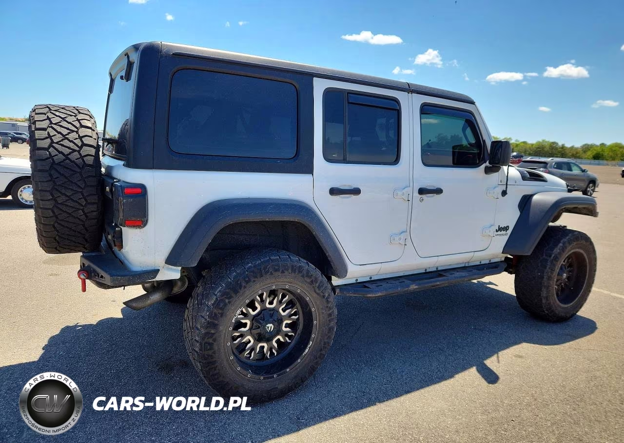 2022 Jeep Wrangler Unlimited Sport VIN:1C4HJXDG2NW224679 - 3