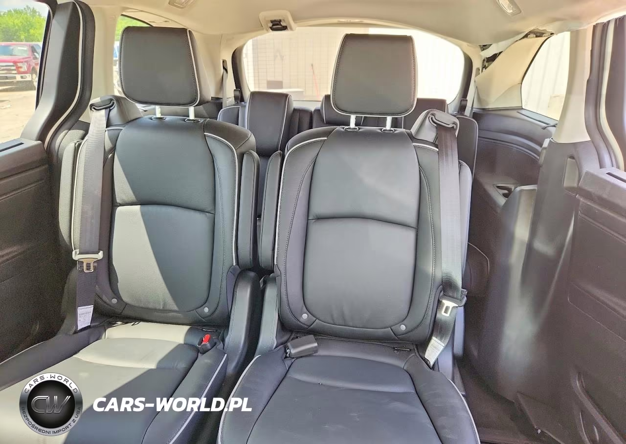 2026 Honda Odyssey Touring VIN:5FNRL6H84TB038199 - 10