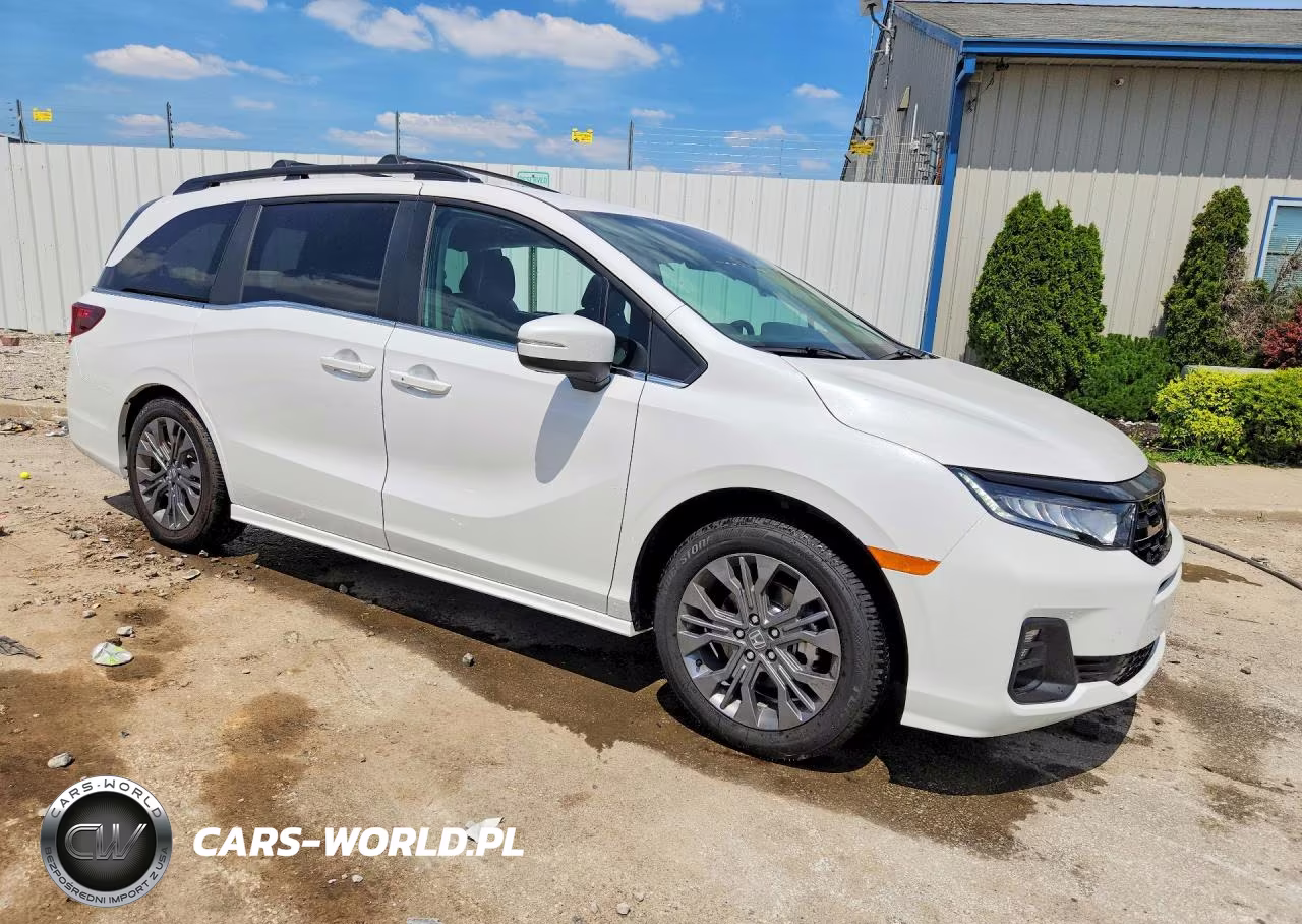 2026 Honda Odyssey Touring VIN:5FNRL6H84TB038199 - 4
