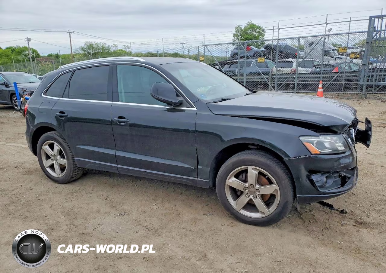 2010 Audi Q5 Premium Plus VIN:WA1LKAFP0AA021261 - 4