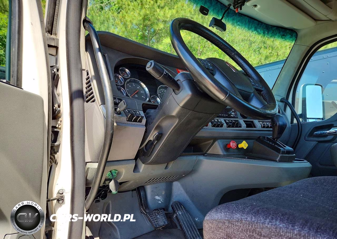 2017 Kenworth T680 Semi Truck VIN:1XKYA48X6HJ160323 - 8