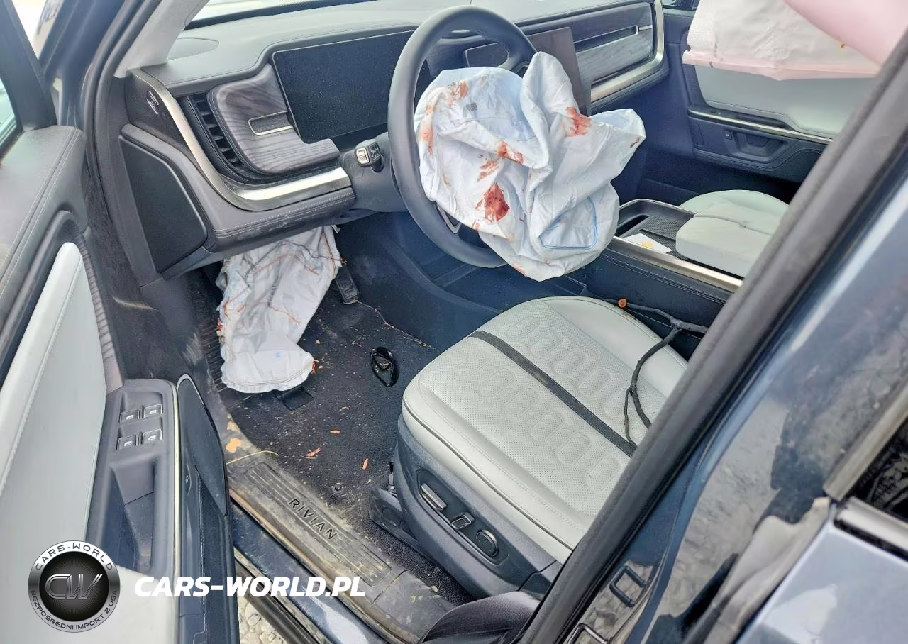 2025 Rivian R1S Adventure VIN:7PDSGBBA6SN053306 - 8