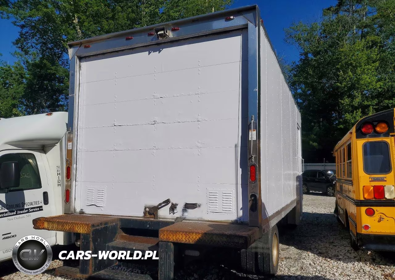 2017 Hino 195 Box Truck VIN:JHHSDM2H5HK005814 - 3