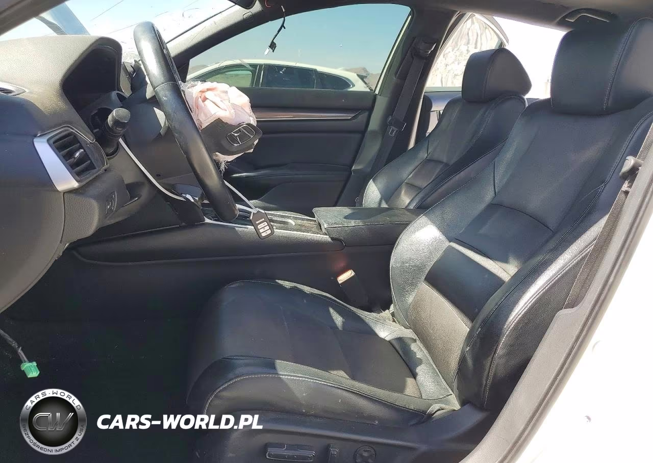 2018 Honda Accord Sport VIN:1HGCV1F30JA265987 - 7