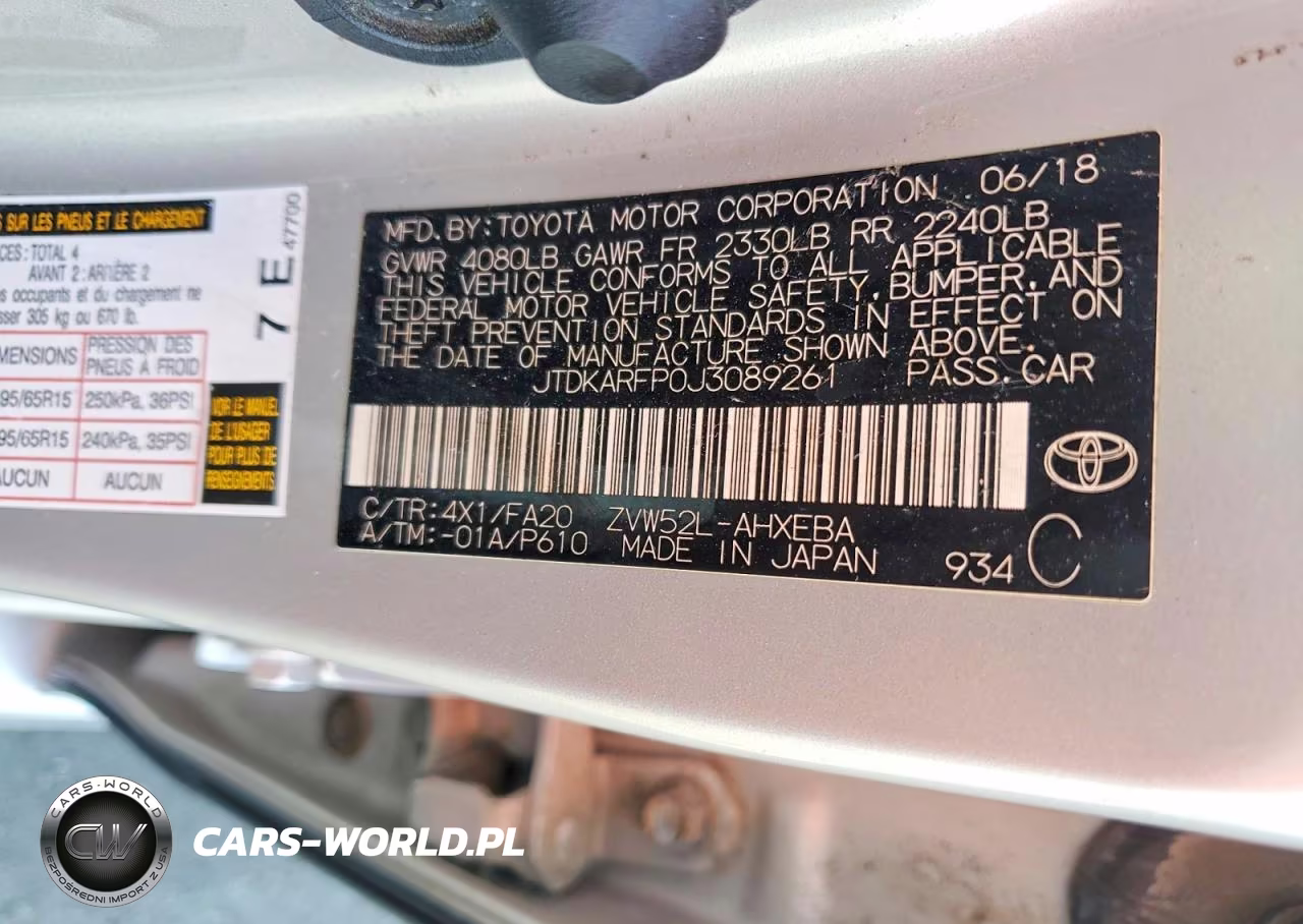 2018 Toyota Prius Prime VIN:JTDKARFP0J3089261 - 12