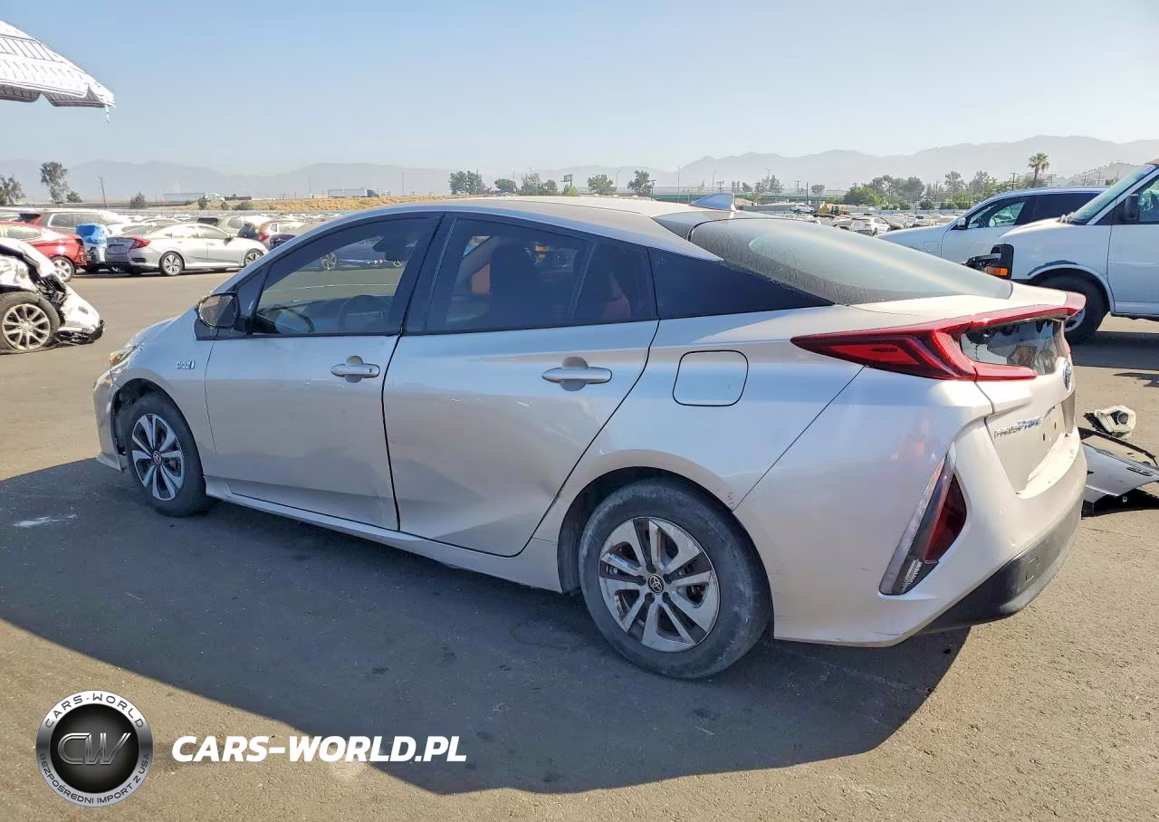 2018 Toyota Prius Prime VIN:JTDKARFP0J3089261 - 2
