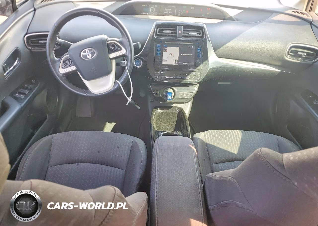 2018 Toyota Prius Prime VIN:JTDKARFP0J3089261 - 8