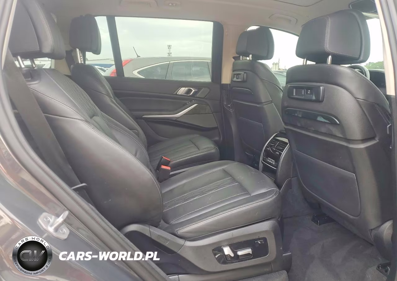 2021 BMW X7 xDrive40I VIN:5UXCW2C07M9G23024 - 10