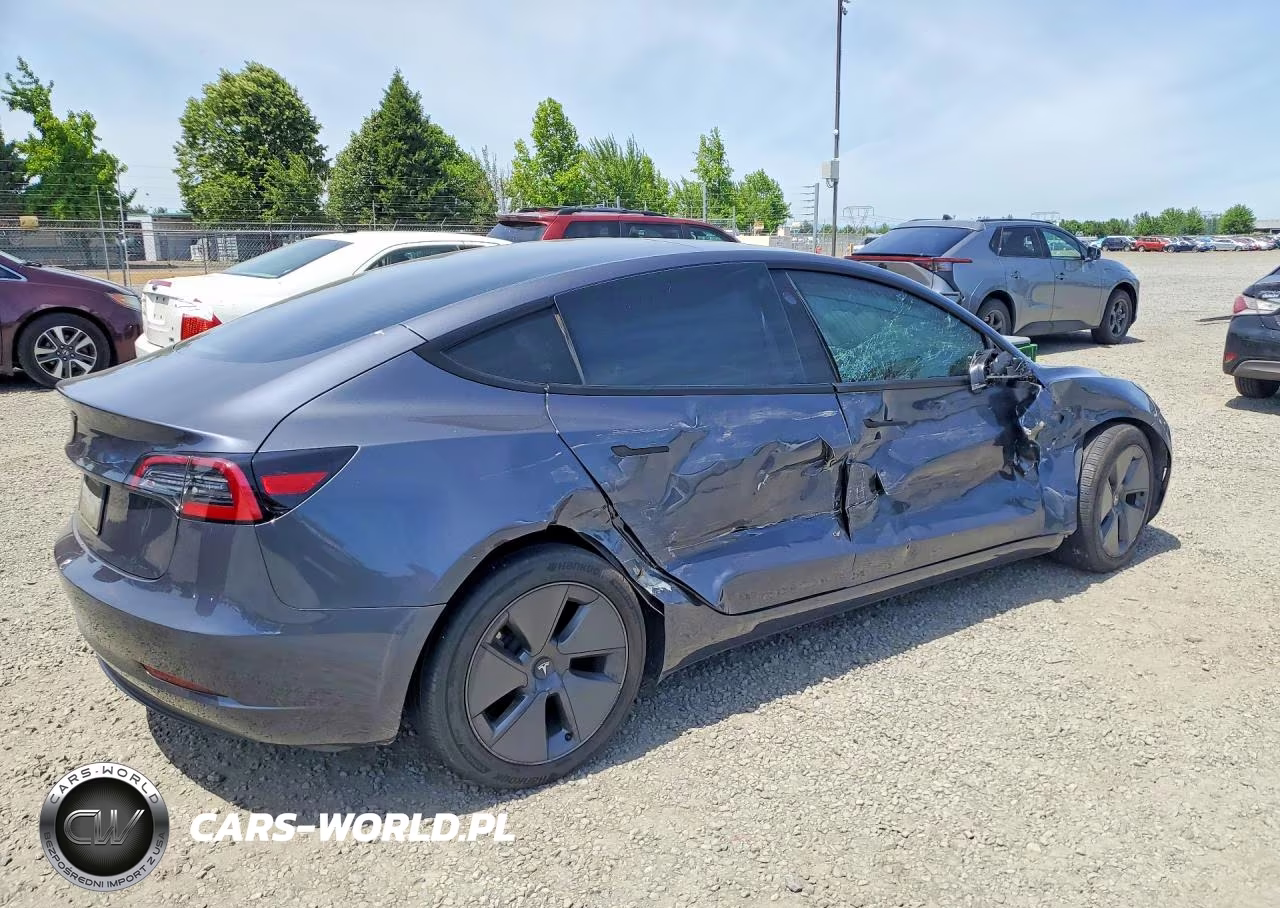 2023 Tesla Model 3 VIN:5YJ3E1EAXPF453253 - 3