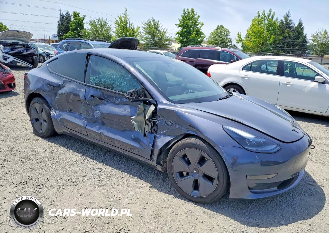 2023 Tesla Model 3 VIN:5YJ3E1EAXPF453253 - 4