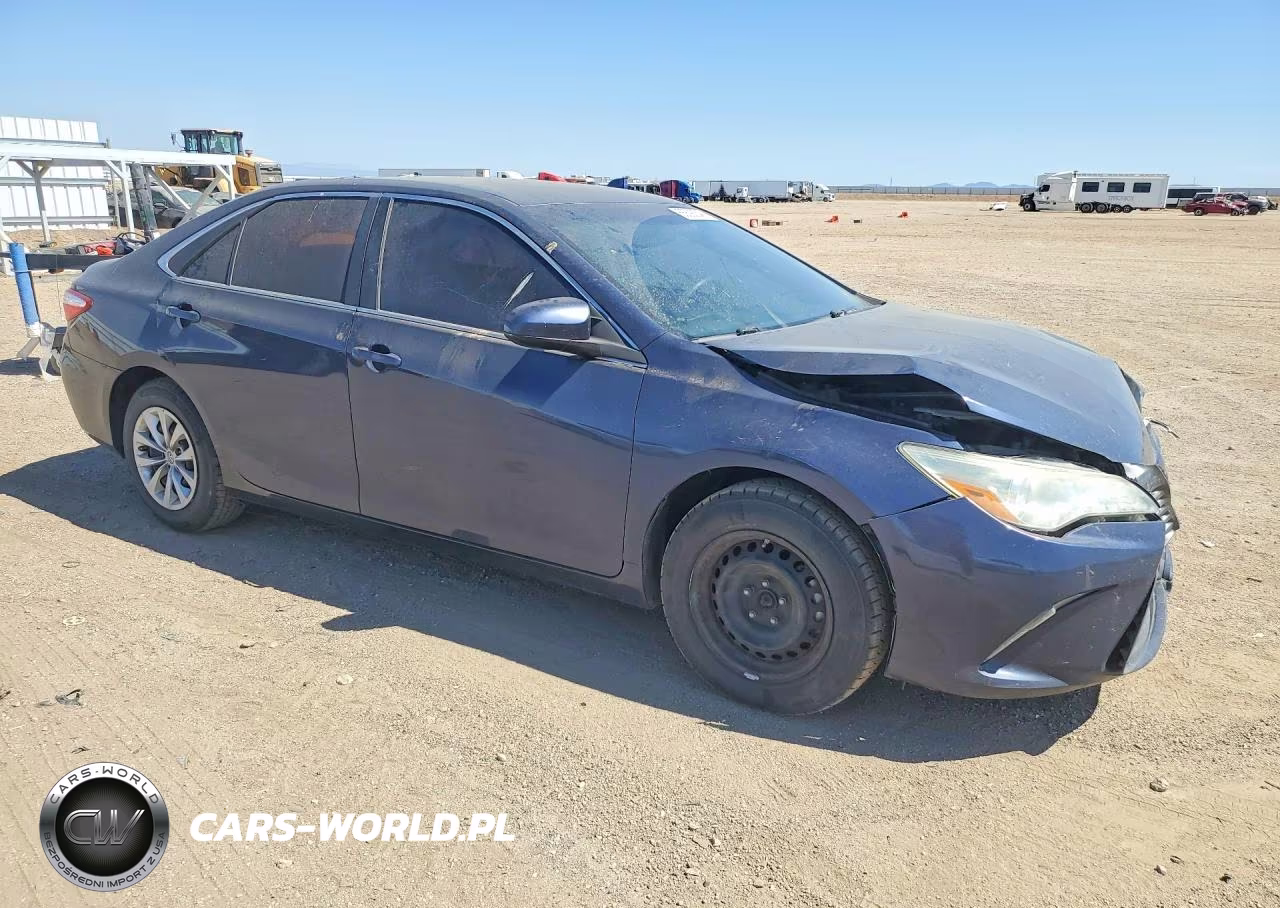 2015 Toyota Camry Le VIN:4T1BF1FK5FU997435 - 4